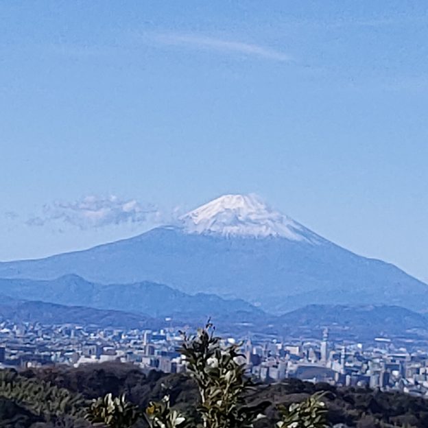富士山の裾野まで見える絶景ポイントで撮影